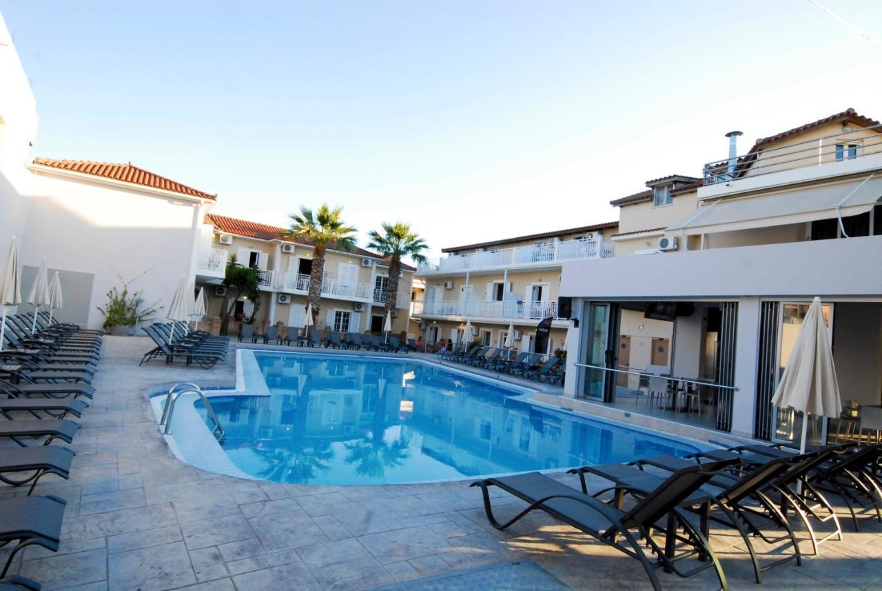 Hotel Bozikis *